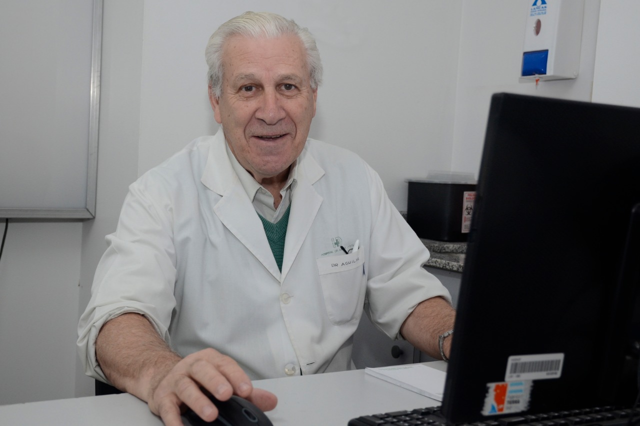 Dr. Enrique Aguilar